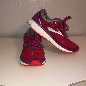 💥FLASH SALE💥Pink brooks ghost 11